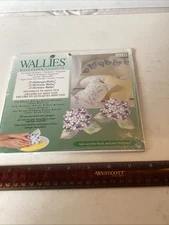 Wallies Wallpaper Cutouts Pre Pasted 25 Hydrangeas NEW # 12148