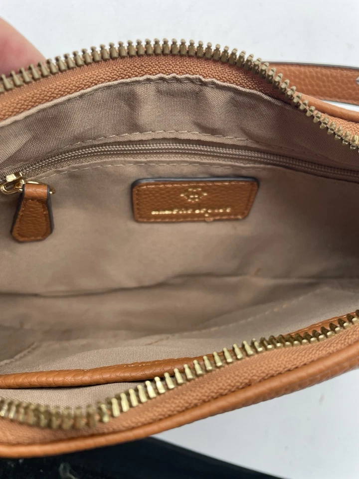 ¡Bolso de mano Nanette Lepore Riya Pebble Camel! Foto 4 de 4