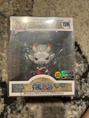 Funko Pop! Deluxe: One Piece - Yamato (Glow) - Entertainment Earth...