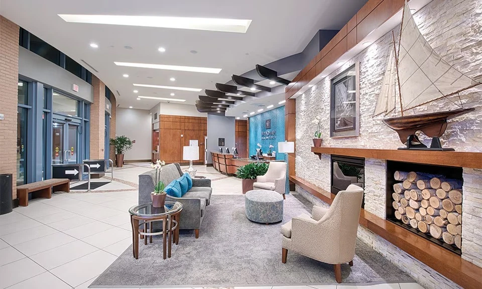 ❄️ ICE! at Gaylord – Walk to Event – Wyndham 1BR – Dec 27–29* – LAST-MINUTE - Image 4 of 4