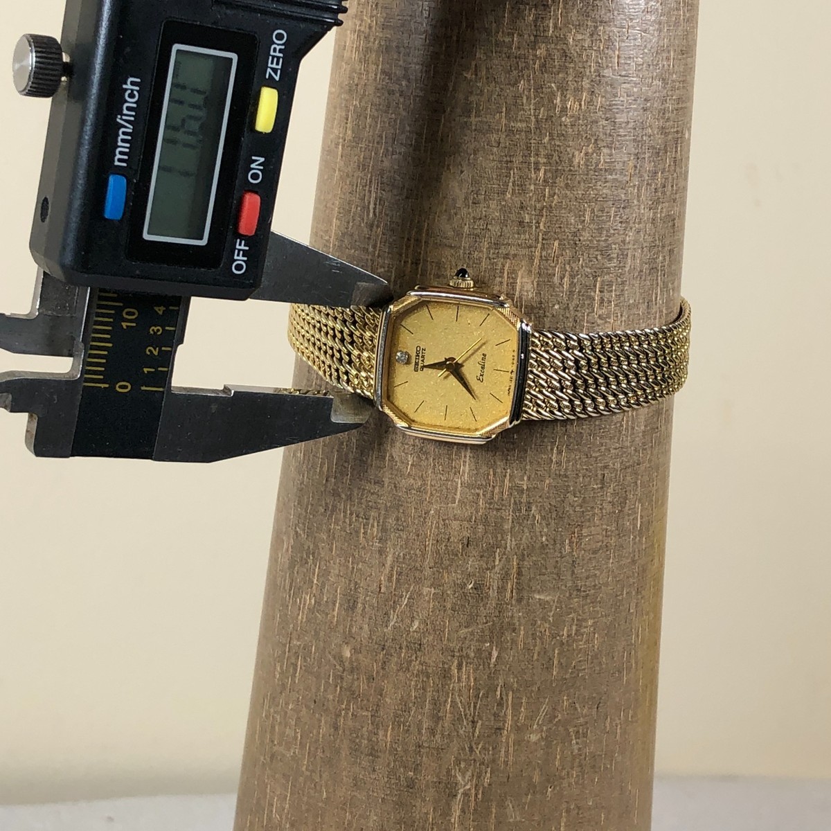 Seiko Exceline Women 1221-5080 Diamond Accent Gold Milanese