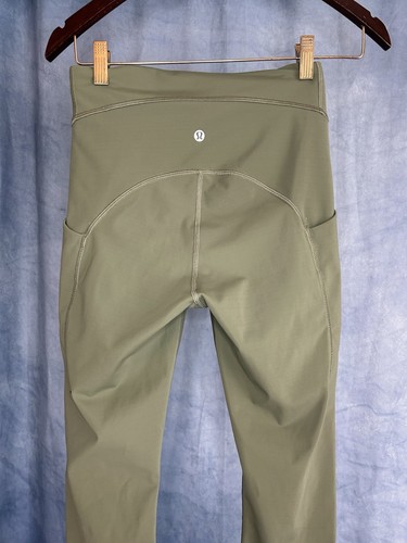 Lululemon Power Thru hoch geschnitten eng 25" Größe 6 grün Twill Leggings