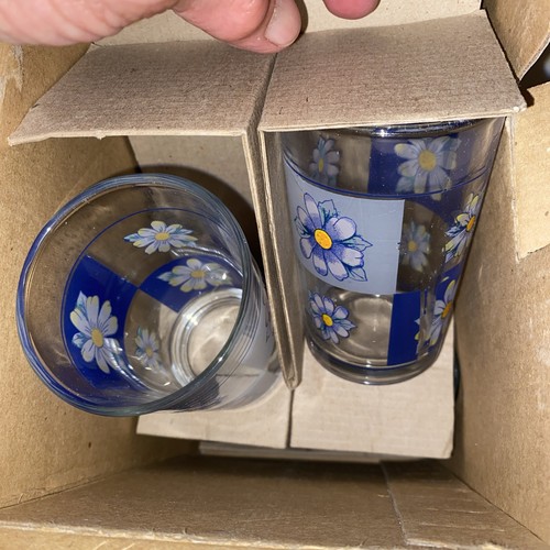 Bali New In Box 5 Pc. Juice Set Blue /Daiseys - Picture 7 of 7