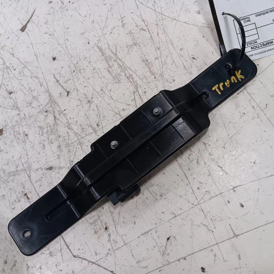 Jeep Renegade Passive Entry Antenna - 68068148AA Fits 2015 2016 2017 2018 - Image 3 of 4