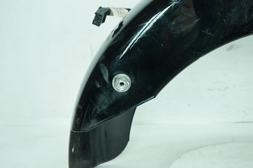 2007 Harley Touring FLHX Street Glide OEM Rear Wheel Fender & Turn Signals Bar - Image 3 of 4