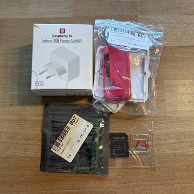 Raspberry Pi Zero 2W mit Gehäuse, Netzteil & 64GB SD - Wie neu