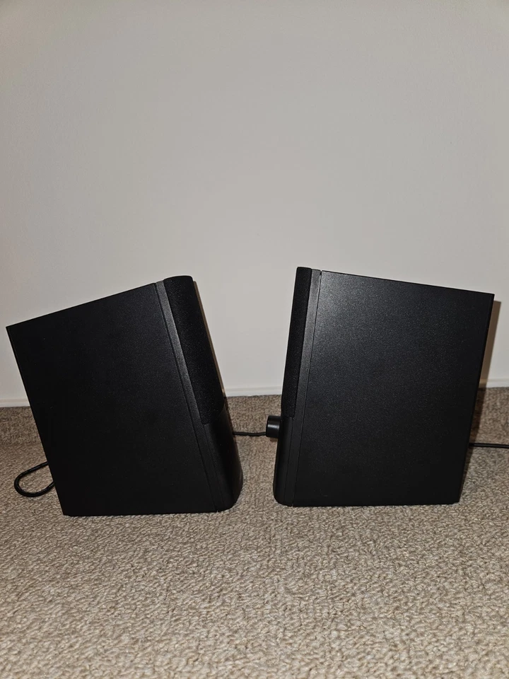 BOSE Companion 2 Serie III Multimedia-Lautsprecher - Schwarz (3544952100) - Bild 3 von 3