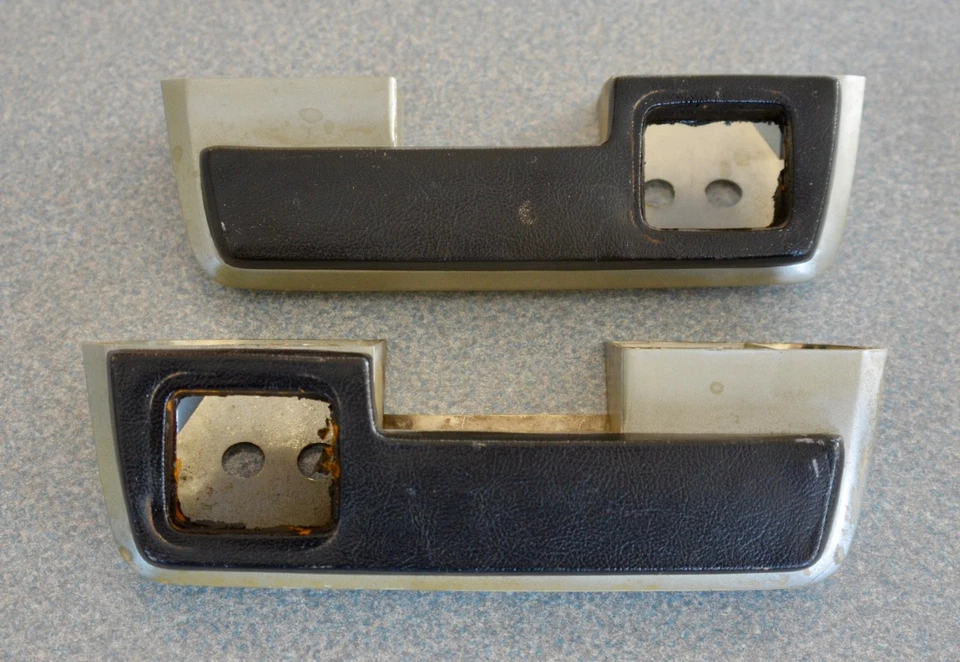 Reposabrazos delanteros y traseros Plymouth Belvedere II 1965 de colección de 2 puertas - Mopar Foto 3 de 4