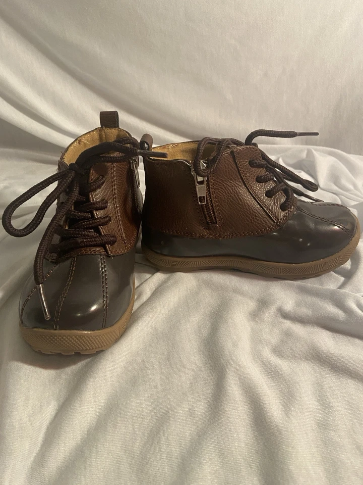 Stepping Stones 棕色双色鸭橡胶靴 婴儿 9 码 — 第 2/4 张图片