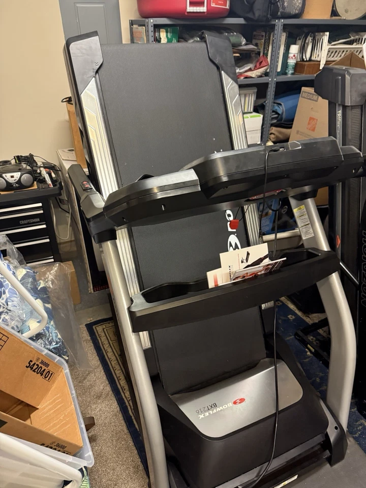 Bowflex - Cinta de Correr BXT216 - Gris 11 Programa Nuevo  Foto 3 de 3