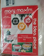 Mary Maxim Christmas Treat Containers Plastic Canvas Needlepoint Kit, 77439