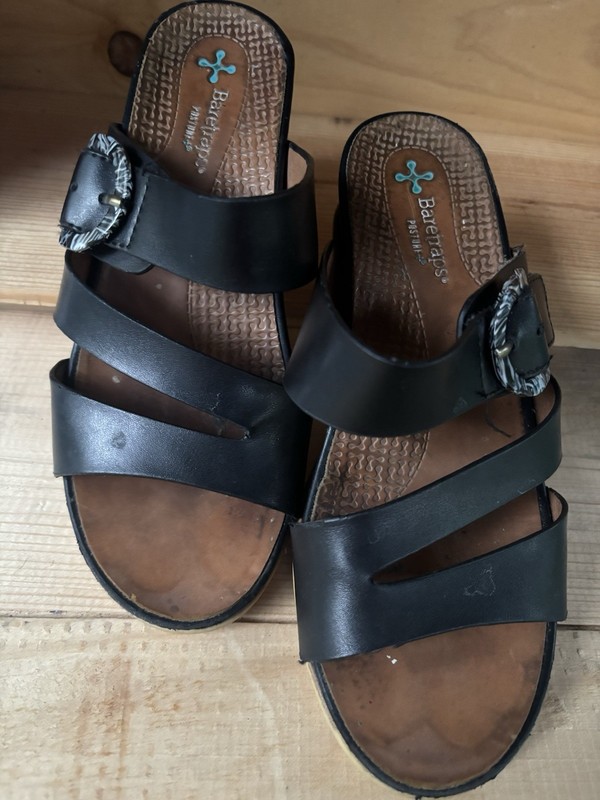 Baretraps Black Faux Leather Strappy Slide Wedge Sandals Womens 6 M Buckle
