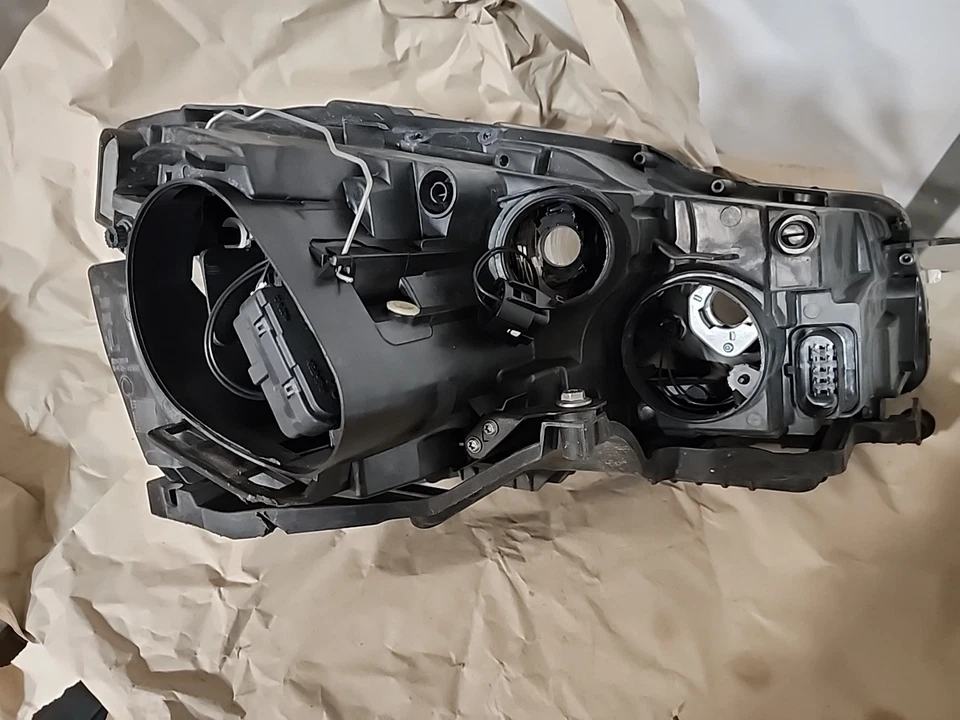 Faro izquierdo volkswagen golf 2012 89319331 Foto 3 de 4