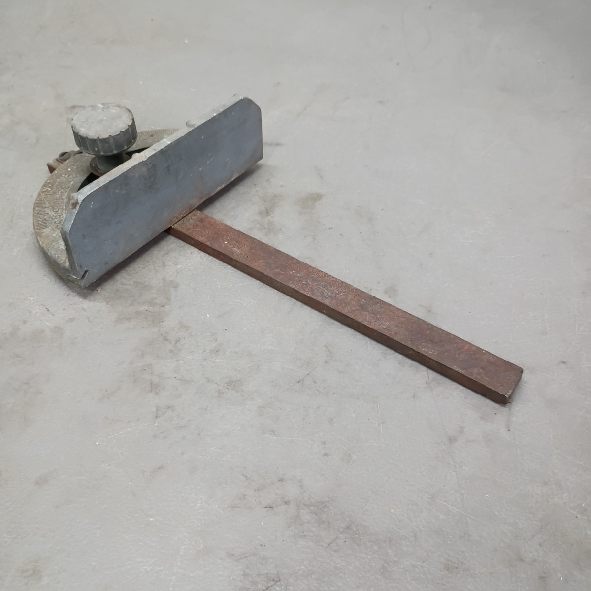 Miter Gauge    11 Inches Long 3/4 Thick