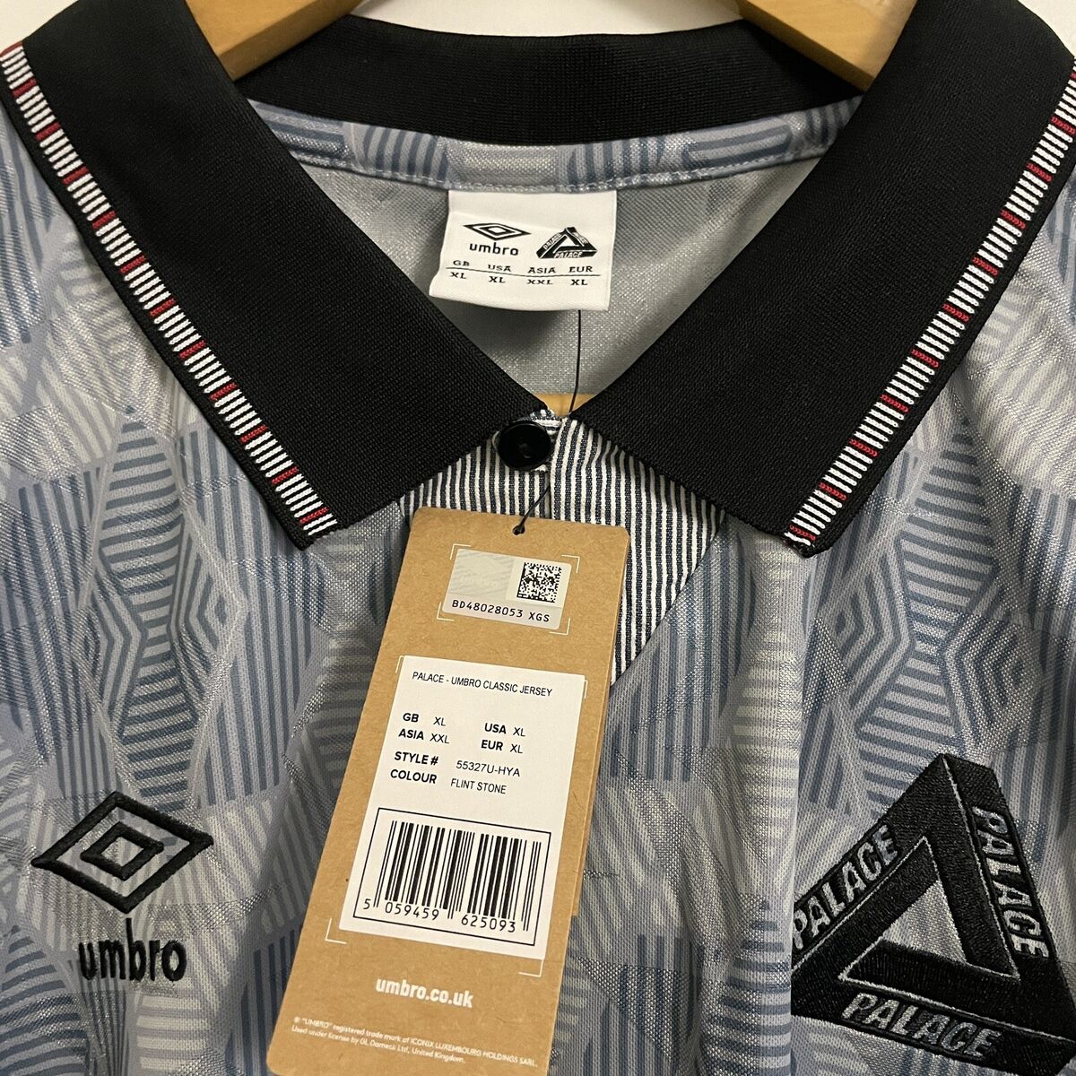 Palace Umbro Classic Jersey Flint Stone XL Extra Large T Palace Umbro Classic Jersey Flint Stone XL Extra Large T