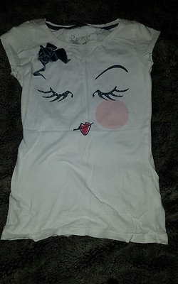 Schönes Mädchen Gesicht T-Shirt Alter 7 Jahre 