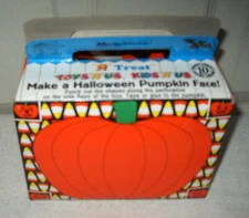 #10835 Vintage Toys R Us 1993 Halloween R Treats BOX ONLY