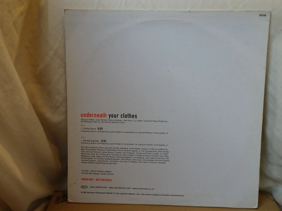 Shakira:   Underneath Your Clothes  2002  UK  Promo  12" - Изображение 4 из 4