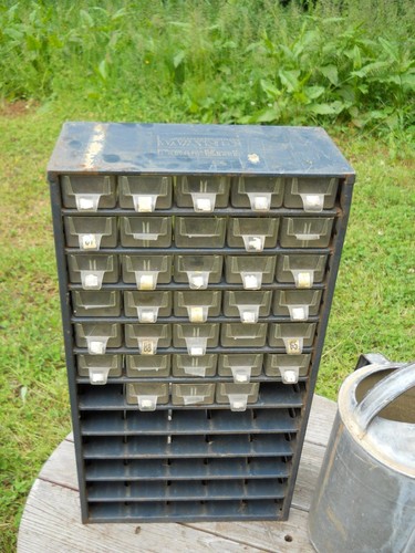 Vintage Powr-Kraft Montgomery Ward industrielle Werkzeugkiste Cubby Loch Metalltruhe - Bild 6 von 6