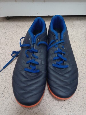 Kipsta Fußballschuhe Größe 3 UK