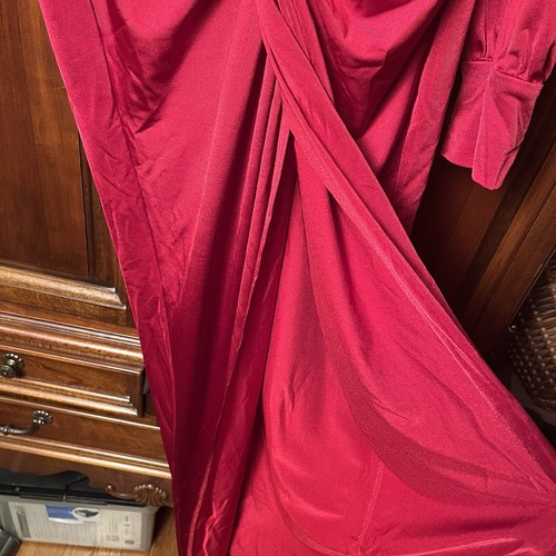 Maxi Vestido Boohoo Rojo Cuello Sumergido Cintura Reunida Rojo Elastizado Manga Larga Talla 6 - Imagen 13 de 15