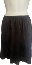 Vintage Vanity Fair Black Half Slip Women  s Size M Thin Lace Edging Lingerie