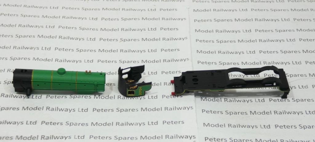 Dapol 116355 Schools N Gauge Loco Body Kit Malachite Yellow Line