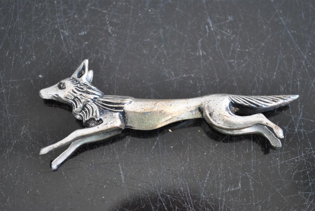6 porte-couteaux animaliers vintage en métal argenté  Chien sur tronc