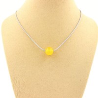 Mineralien Und Edelsteine. Halskette 1 Perle Gelbe Achat 8 Mm. Kette Aus Stahl