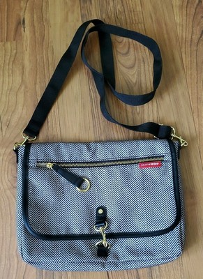 skip hop crossbody