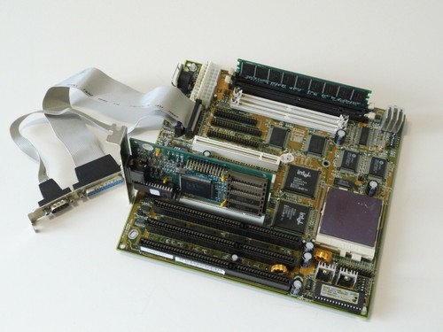 CHAINTECH 5VLM M101 SOCKET 7 SDRAM PCI ISA + Pentium166 + 64Mb SDRAM - Picture 4 of 8