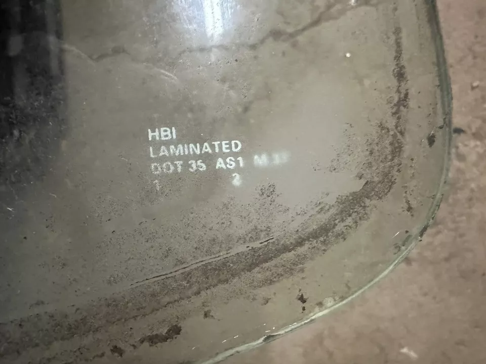 VW Dasher Wagon 1981 parabrisas usado Volkswagen Foto 2 de 4