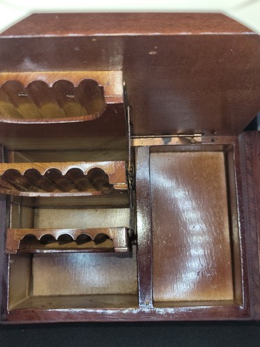 Vintage Cigarette Music Box - Picture 4 of 13