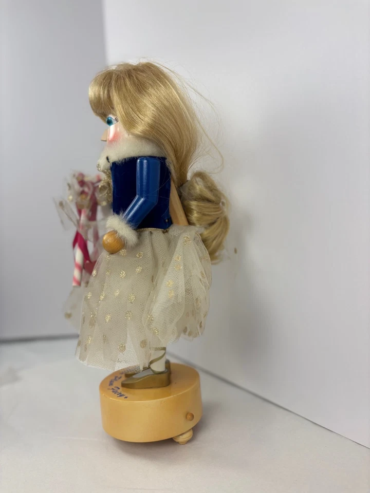 Steinbach Limited Edition Nutcracker #3883/10000 - Music Box, MISSING 3 FOOTINGS - Image 4 of 4