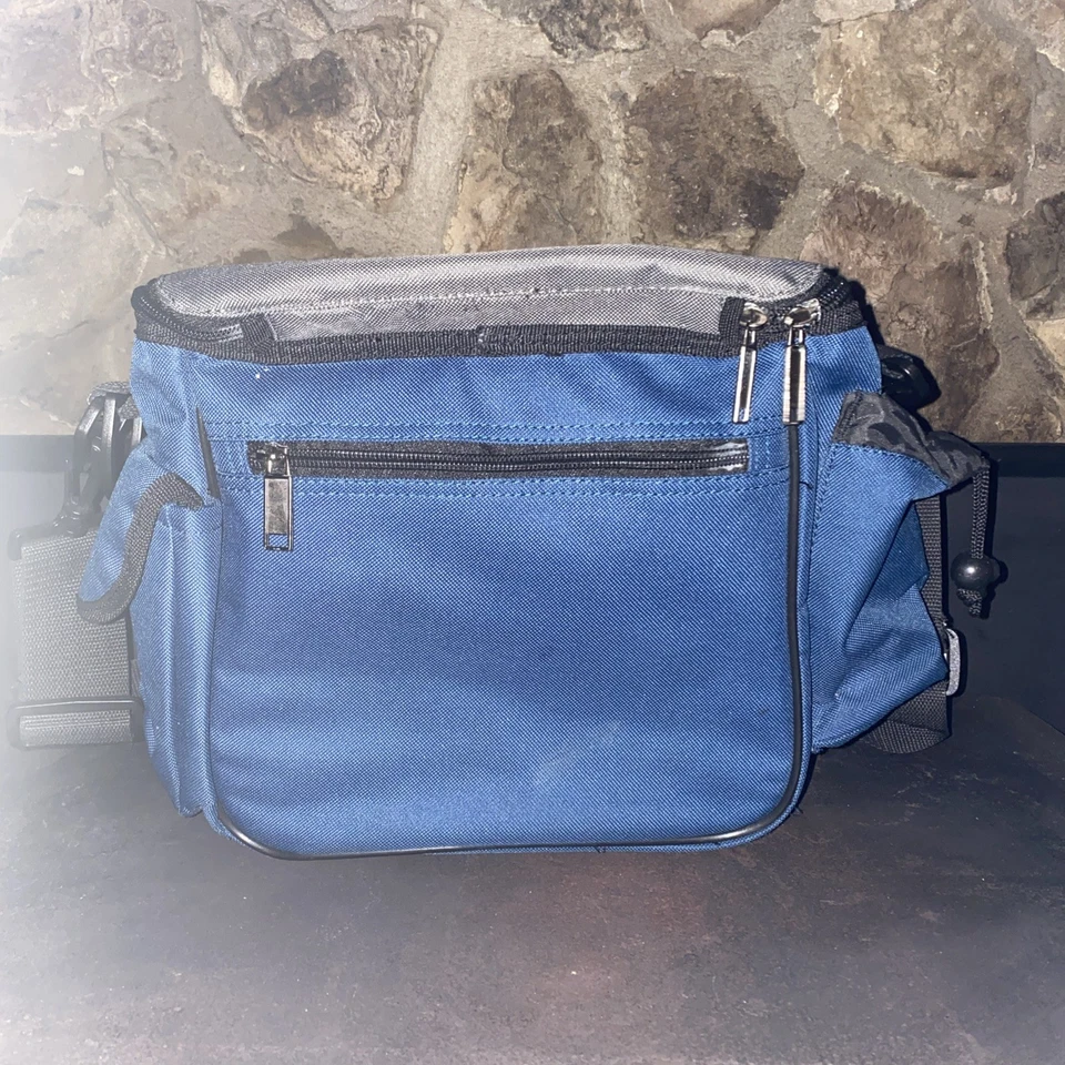 Bolsa de transporte de golf Innova Blue Disc toneladas de espacio en disco con bolsillos exteriores Foto 3 de 4