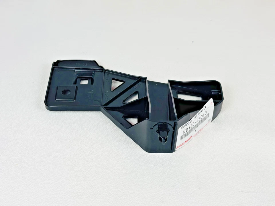 52155-53040 Soporte lateral parachoques trasero derecho genuino OEM Lexus IS F IS250 IS350 Foto 3 de 3