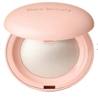 Rare Beauty Positive Light Highlighter in Enlighten