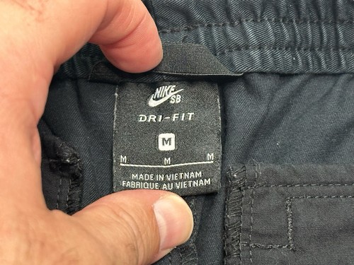 Men's Nike SB Dri-Fit Pull-On Chino Shorts 7" Size Medium CV4303-010 Black - Picture 3 of 9
