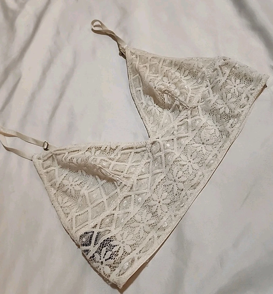 Out From Under Urban Outfitters Cream Lace Bralette sz Medium Adjustable Straps - Image 3 of 4