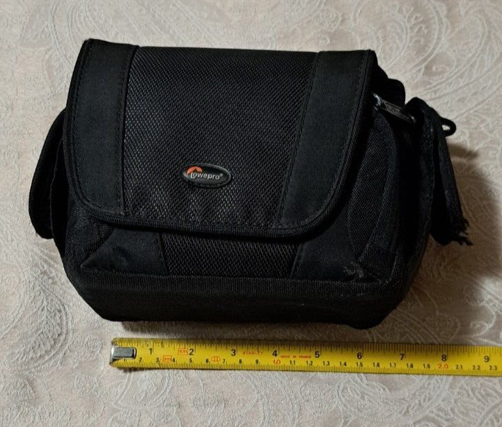 Bolsa para cámara Lowepro Lowe Pro - Estado usado - Excedente a requisitos DSLR