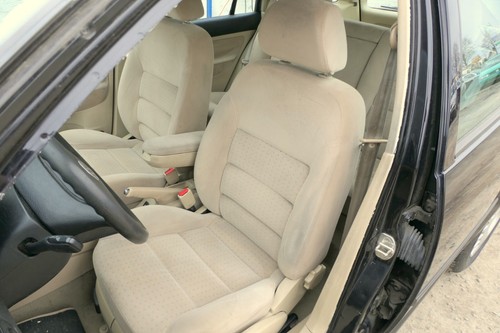 1x Golf 4 1J Bora Sitz vorne links Fahrersitz 4/5Türer Variant hellbeige KEINAIR