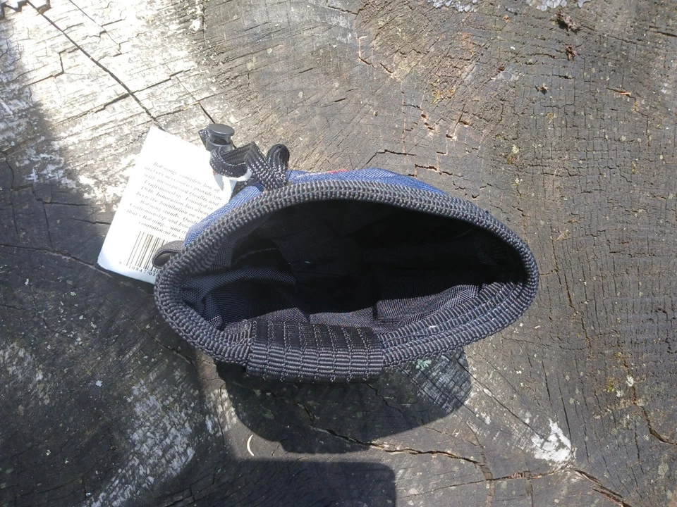 Bolsa de liberación de tiro con arco Bohning azul Foto 2 de 2