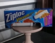 Ziploc Vacuum Starter Kit Hand Pump With 3 Freezer Quart Bag NEW & SEALED