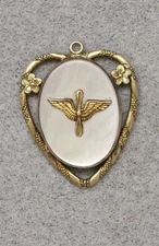 WWII era Sweetheart Locket: Army Air Force on mother of pearl w/Picture