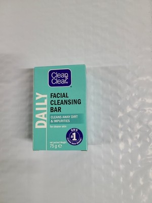 Clean & Clear Daily Facial Cleansing Bar 75g NEW