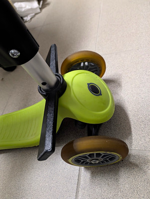Globber Evo 4 in 1 Kinderroller mit Fußstütze