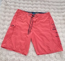 Salt Life SLX-QD Skull Logo Board Shorts Swim Trunks. Coral. 40
