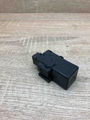 8350358 V23134 J52 X173 Siemens BMW 5 Series Relay Control Module