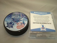 Steve Yzerman Signed Red Wings 2014 Winter Classic Hockey Puck Beckett BAS COA 