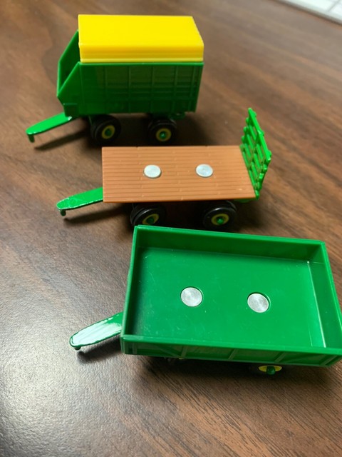 ERTL 1/64 JOHN DEERE GREEN FORAGE, HAY, AND BARGE WAGON SET FOR TRACTOR | eBay